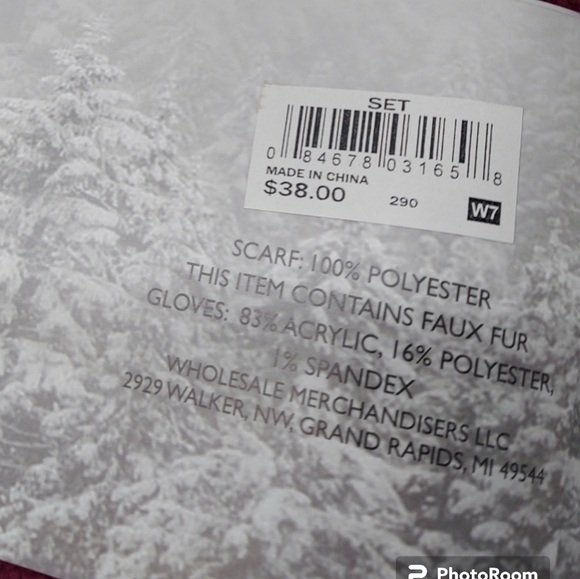 Falls Creek 3 Piece Knit Gift Set/Scarf, Hat, Mittens Burgundy NWT - Picture 4 of 4